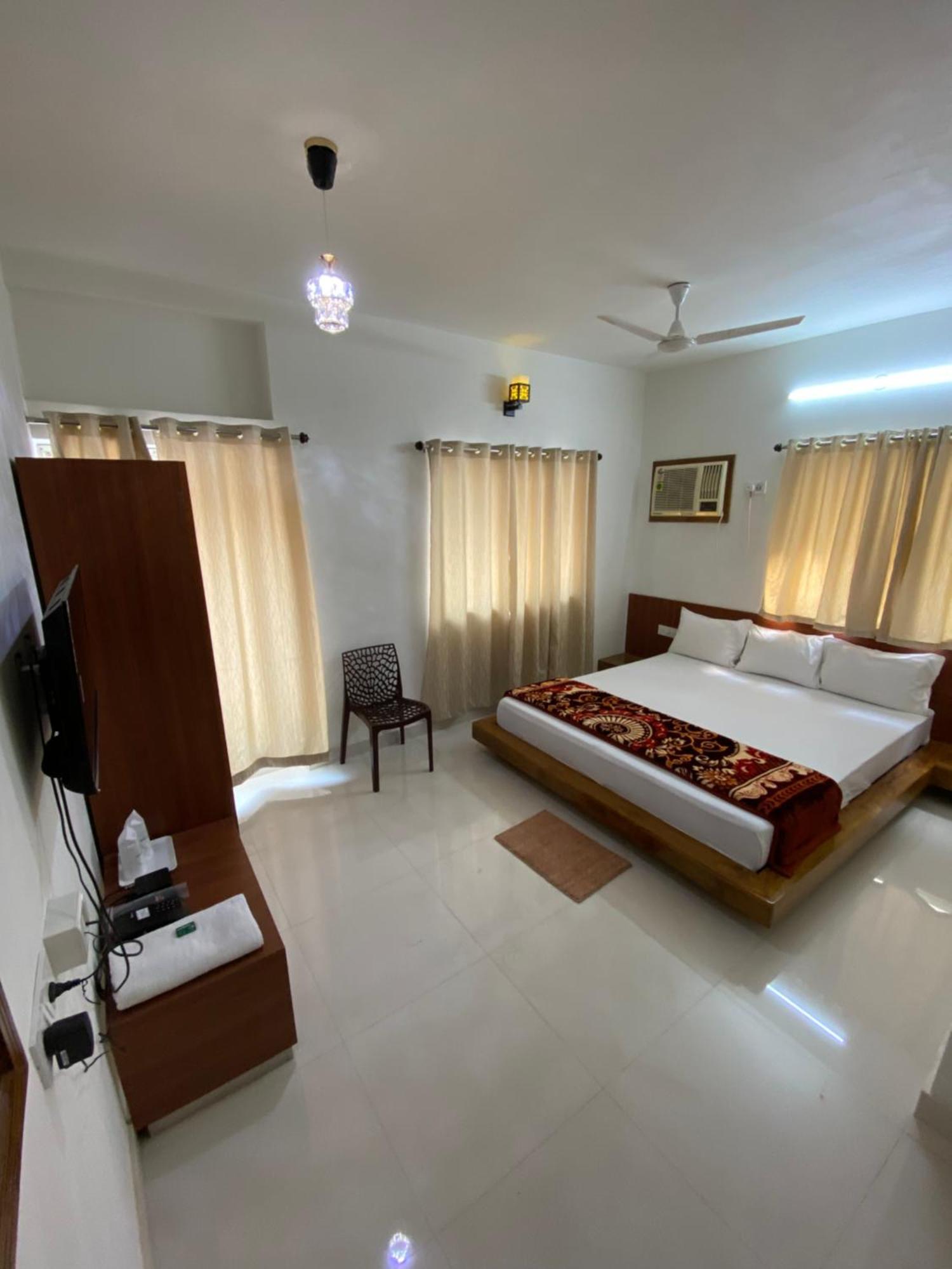 Lake Land Guest House Kolkata Exterior photo