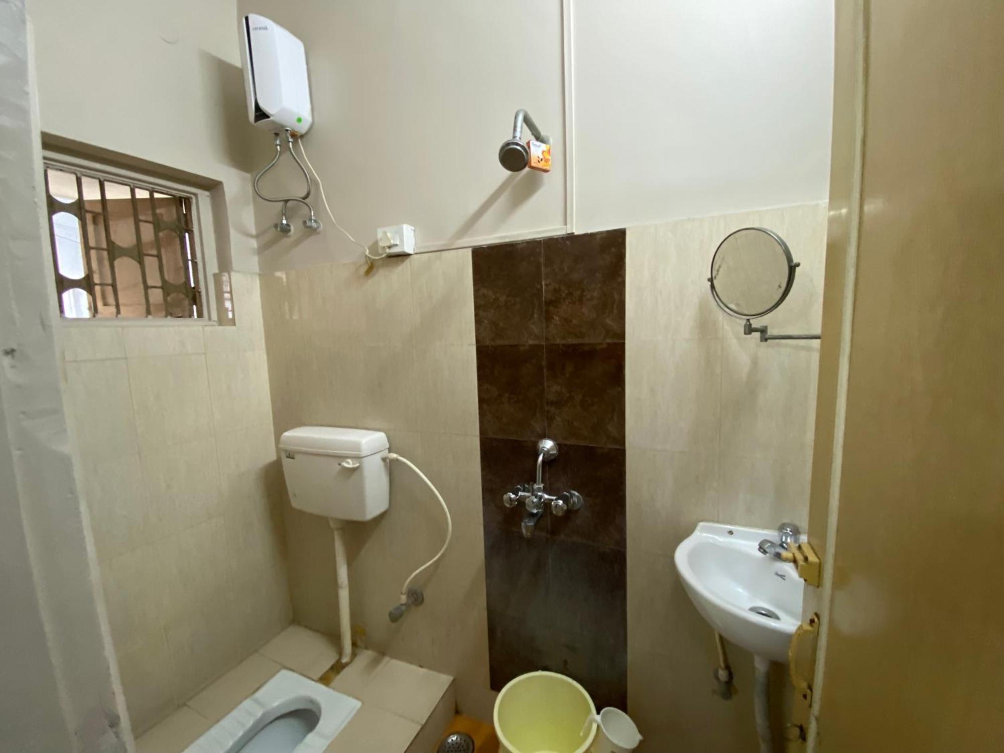 Lake Land Guest House Kolkata Exterior photo